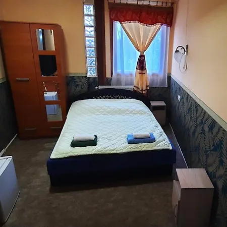 Castle Wellness Bed & Breakfast